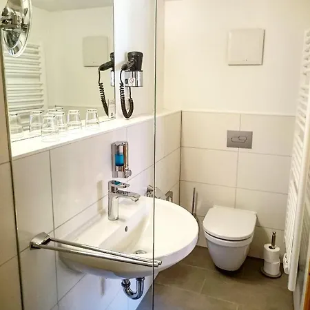 Garni Tilia 酒店