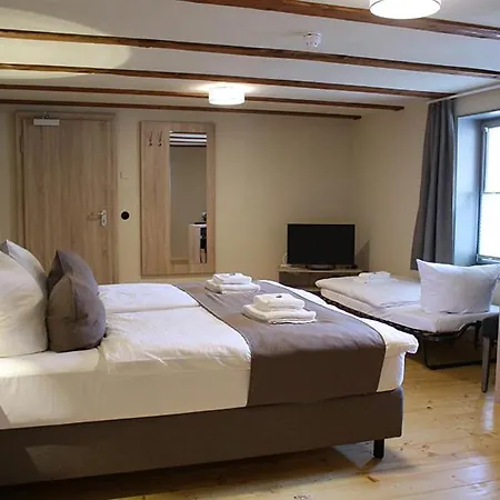 Garni Tilia Hotel 3*