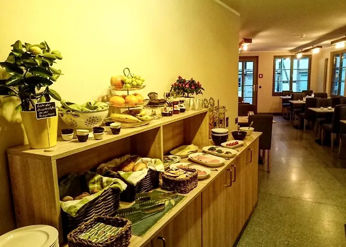 Garni Tilia ホテル